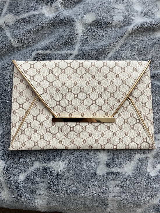 Handbags - BNWOT envelope clutch